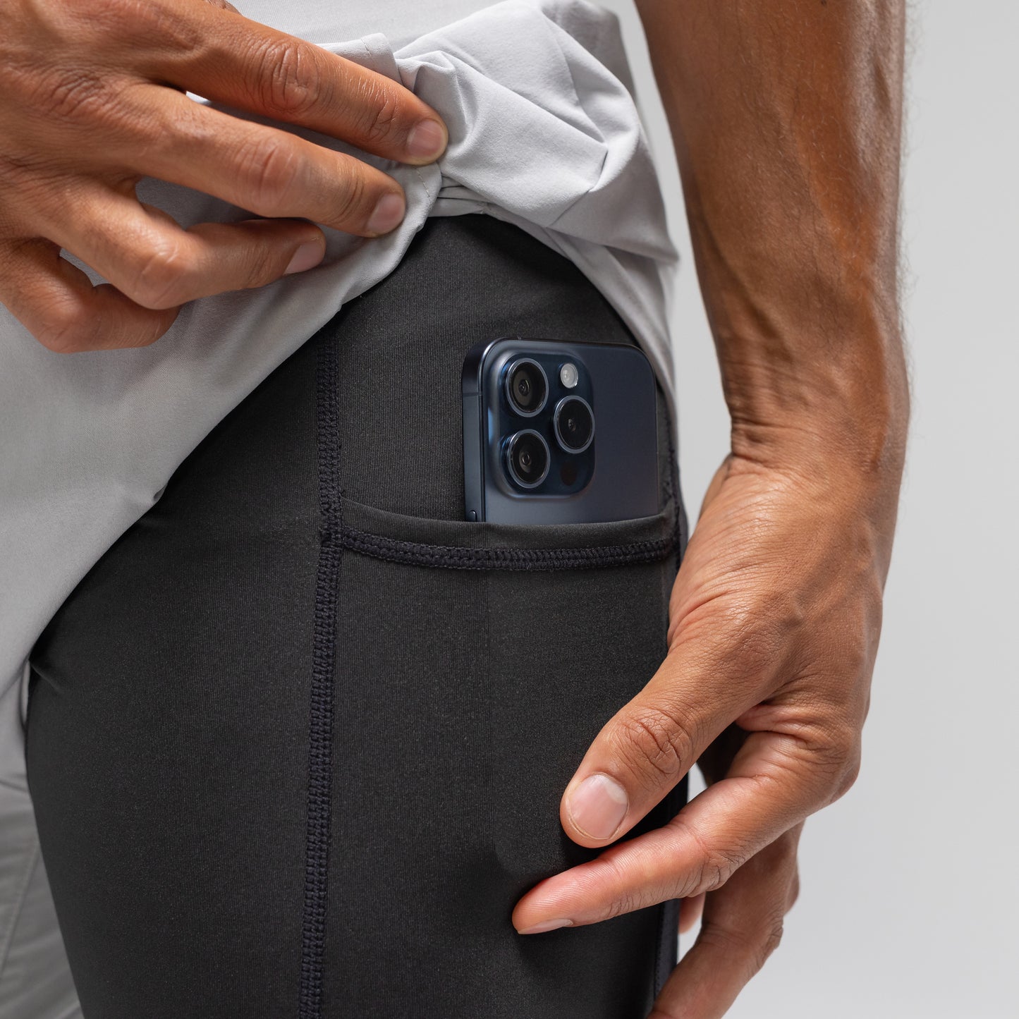 RDX-Lite™ 5″ Short – Gris Claro - Shorts Deportivos Transpirables con Tejido Adaptable - CGS APPAREL