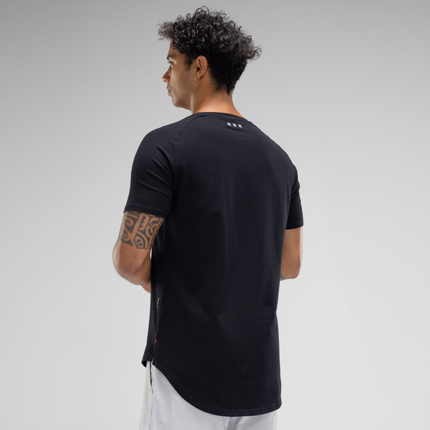 DryTech Element Tee – Negro - Playera Deportiva para Entrenamiento - CGS APPAREL
