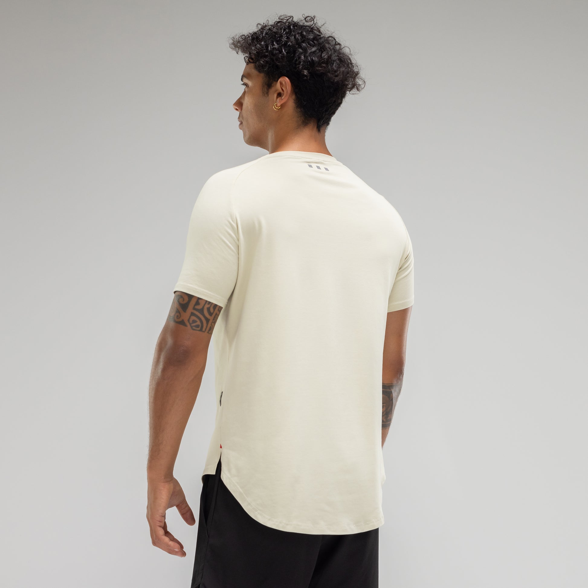 DryTech Element Tee – Salvia - Playera Deportiva para Entrenamiento - CGS APPAREL