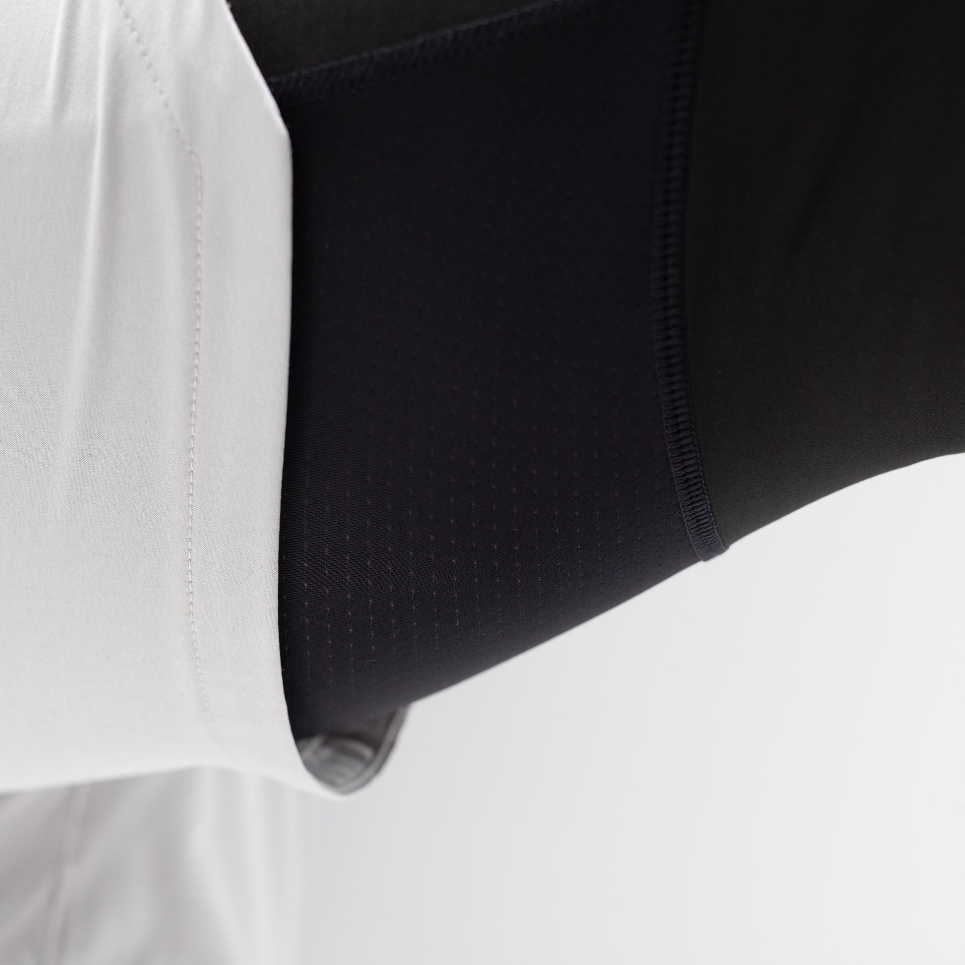 RDX-Lite™ 5″ Short – Gris Claro - Shorts Deportivos Transpirables con Tejido Adaptable - CGS APPAREL
