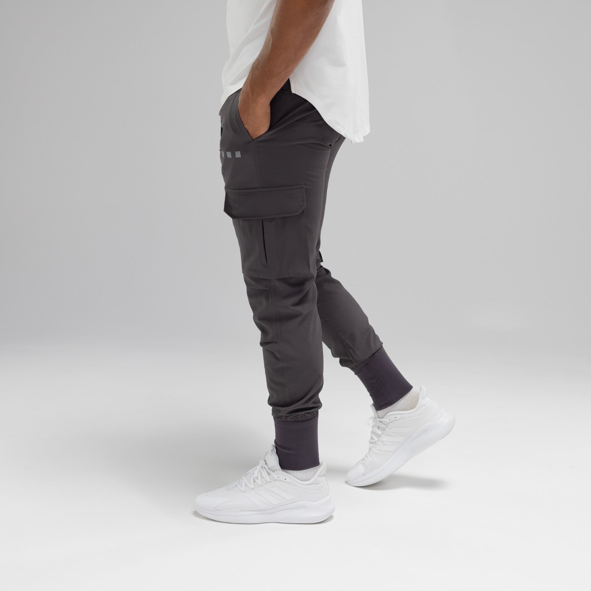 RDX-Lite™ HyperFlex Jogger – Cuervo - Pants Deportivos Transpirables - CGS APPAREL